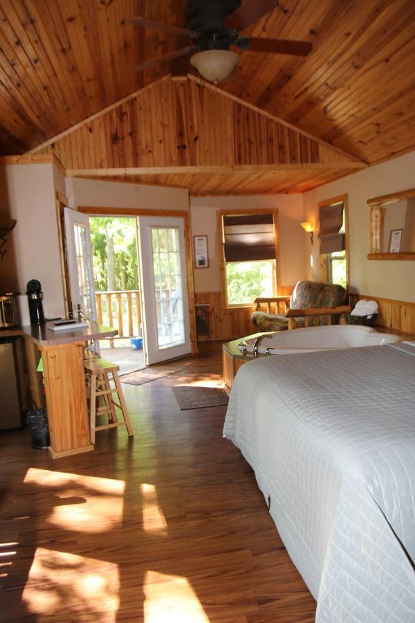 Hidden Lake Winery Hotell Aviston Eksteriør bilde